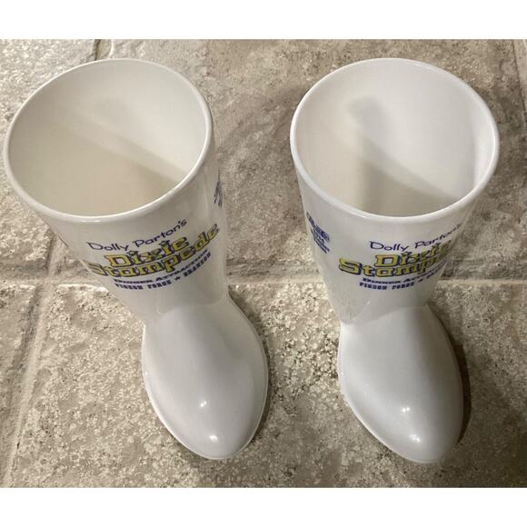 Lot of 4 ~ Dolly Parton Dixie Stampede Pigeon Forge Branson Souvenir Mug Cups - Picture 10 of 10